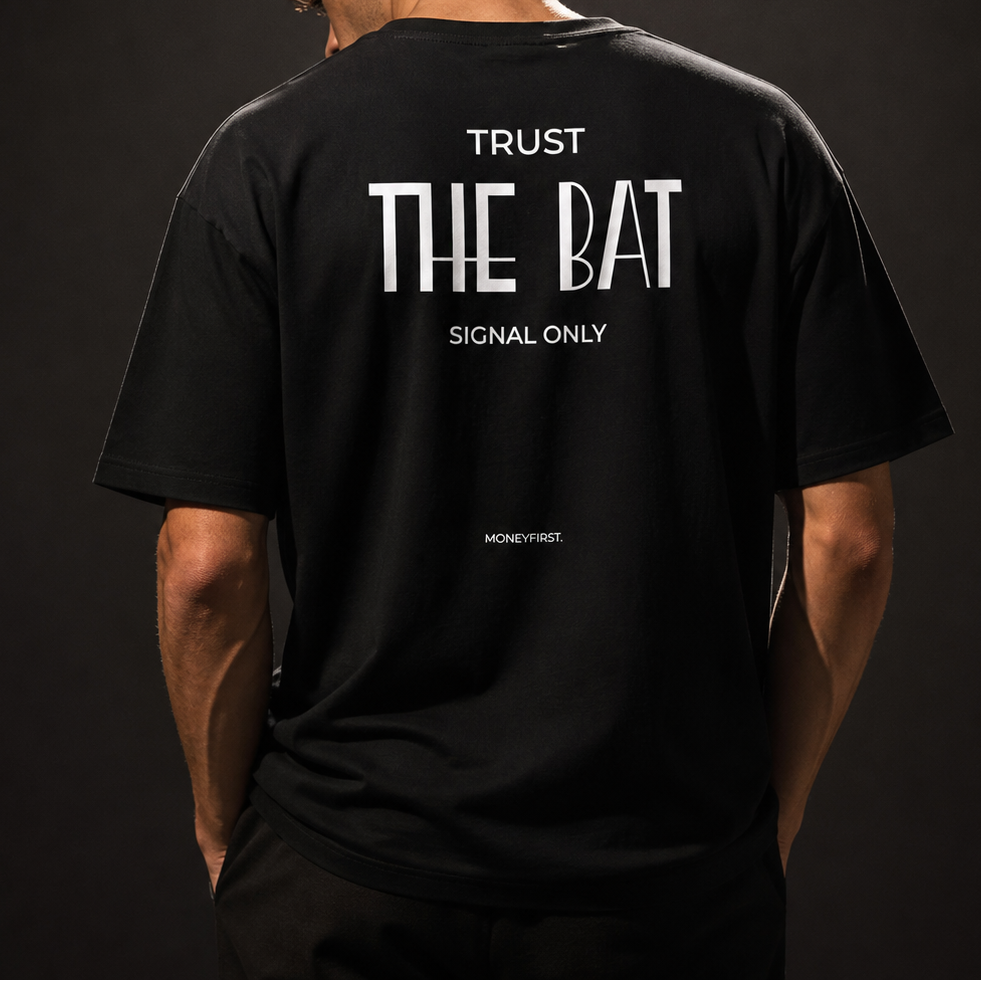 T-shirt - Trust Bat - Oversize